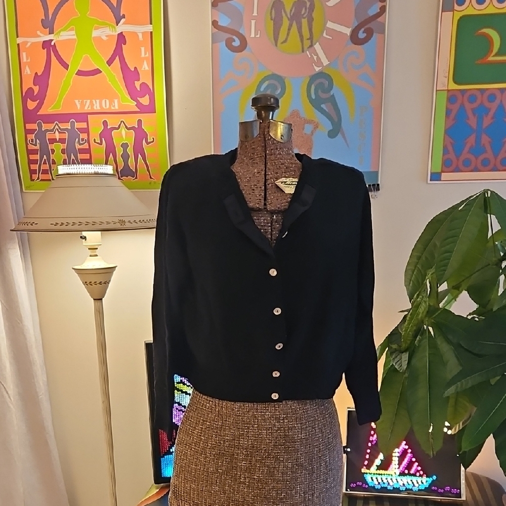 Vintage 1980s Laura Ashley Black 100% Wool Cardigan MOP Buttons Cropped Small UK